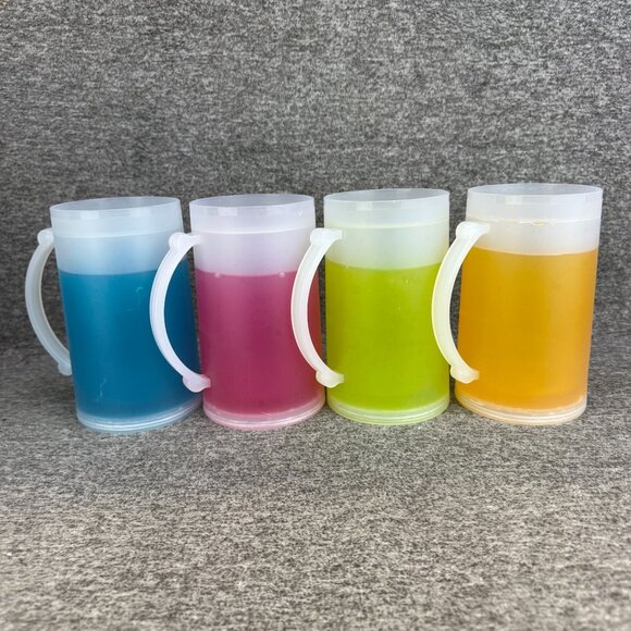 ✅Freezer Mug Set of 4 Double Wall Insulated Gel Plastic Freezable Frosty - Picture 7 of 8